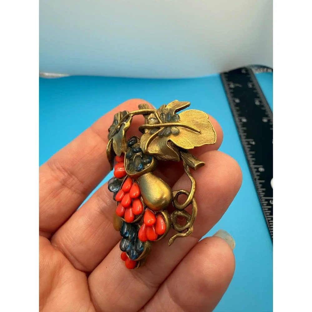 Vintage Brass Grape Cluster Brooch Red Gray Seed Bead Botanical Vine Pin 2‎ Inch